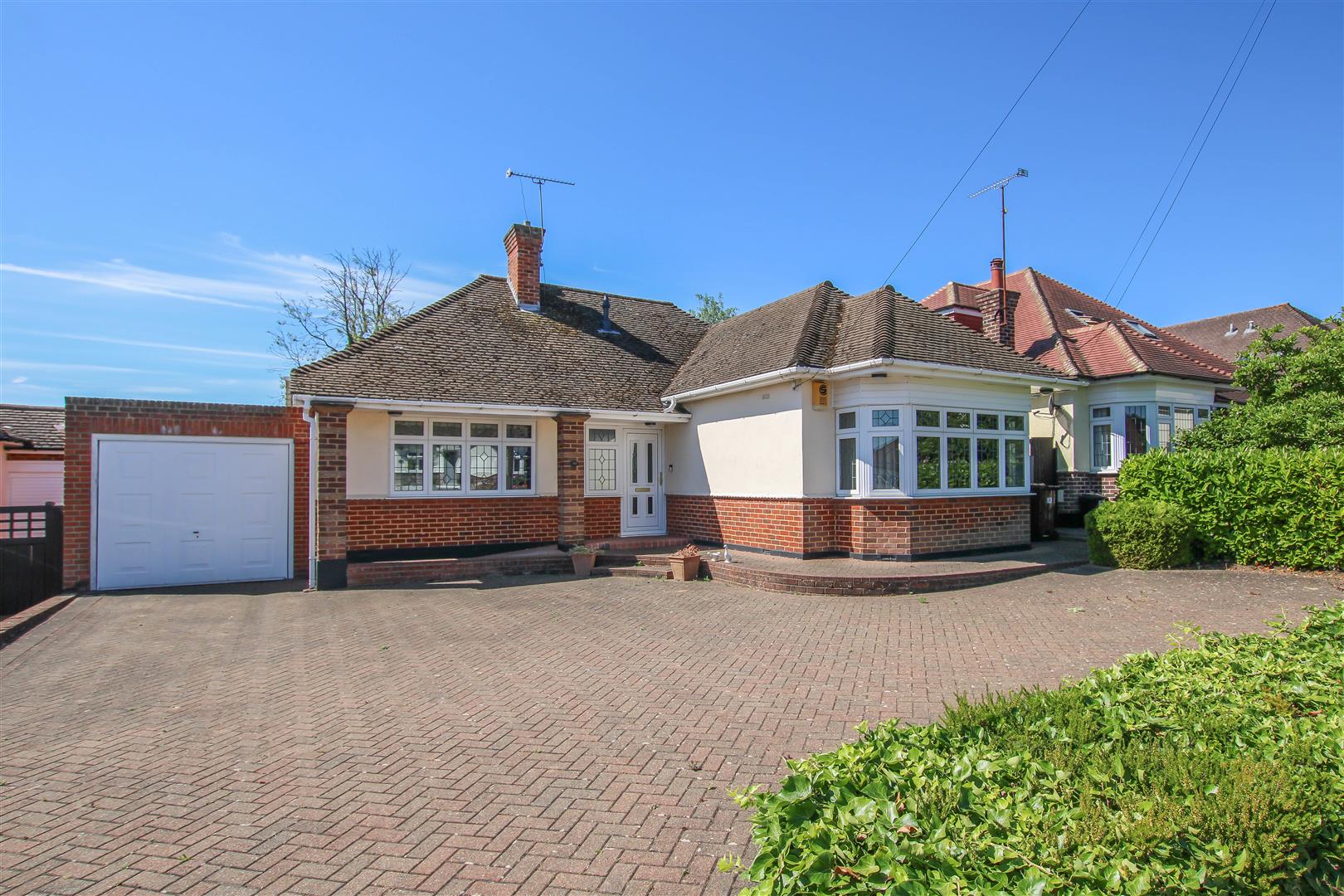 Surman Crescent, Hutton, Brentwood Keith Ashton